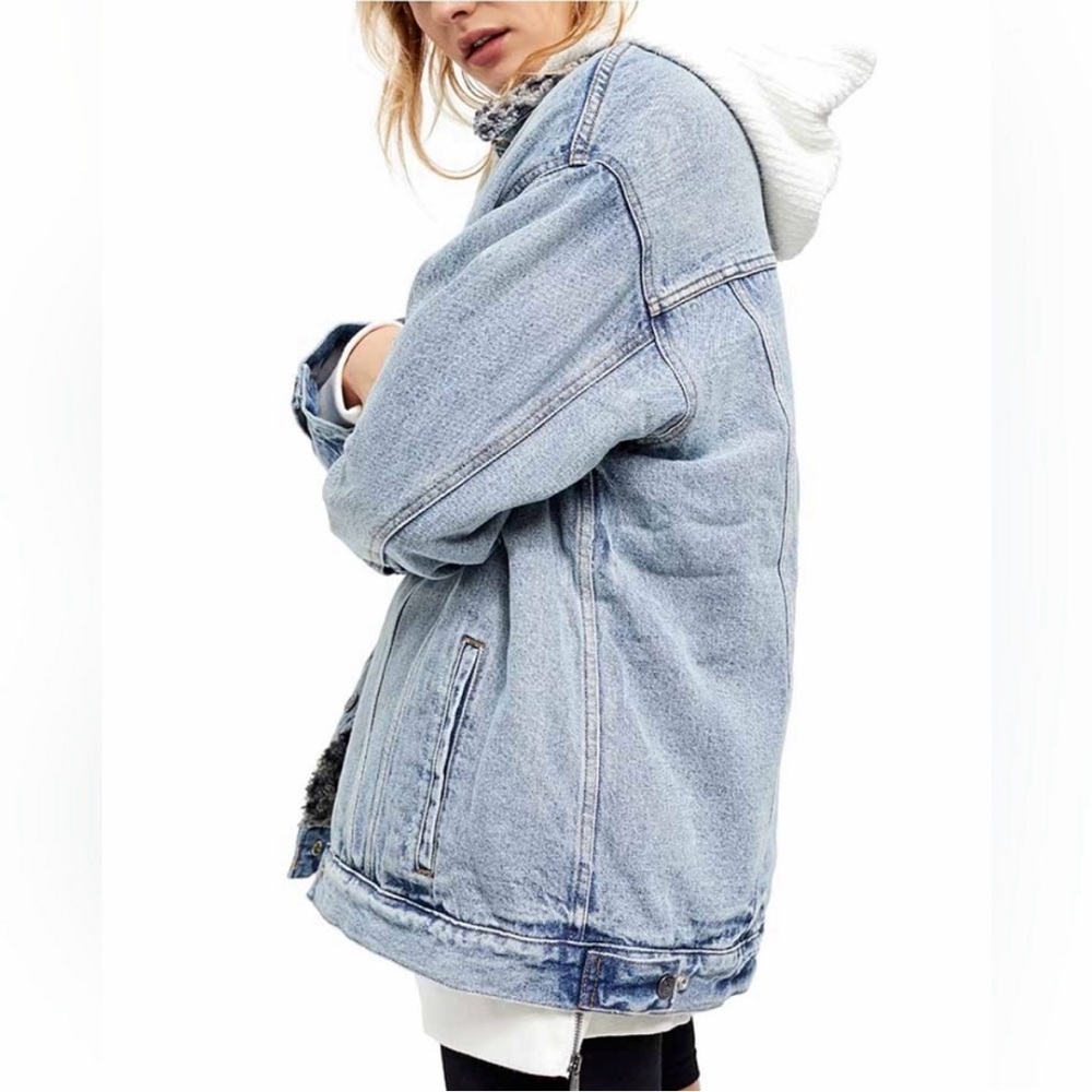 We the Free Denim Sherpa-Lined Jacket - Picture 5 of 10